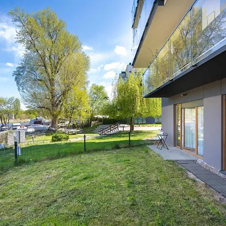 Przestronny Z Ogrodem By Renters Apartman *