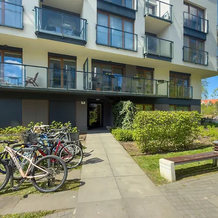 Przestronny Z Ogrodem By Renters * Wrocław